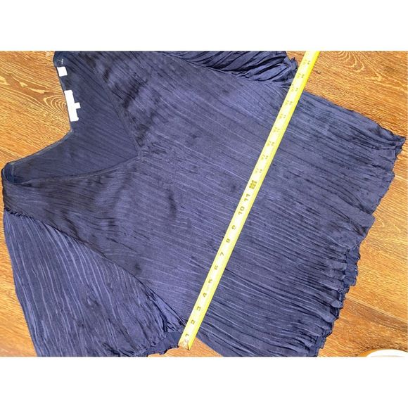 VINCE Flutter Sleeve Crushed Satin Top In Coastal, Navy Blue, Sz Large, MP $295 - Picture 6 of 13